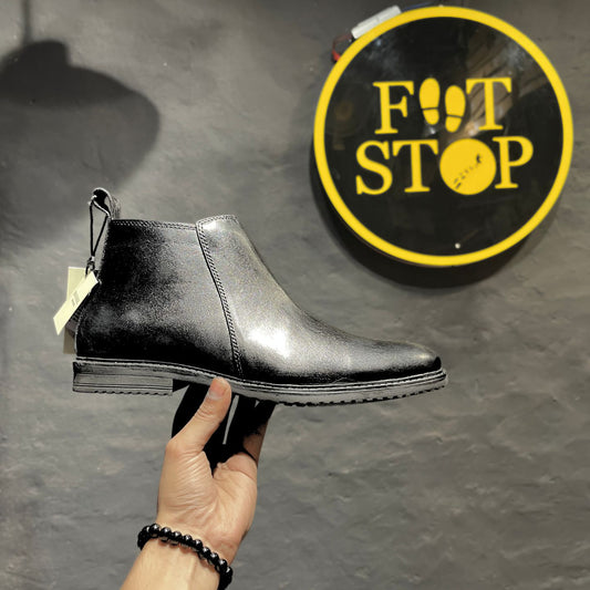 Leather Chelsea Boots for Men | Side Chain | (Black)