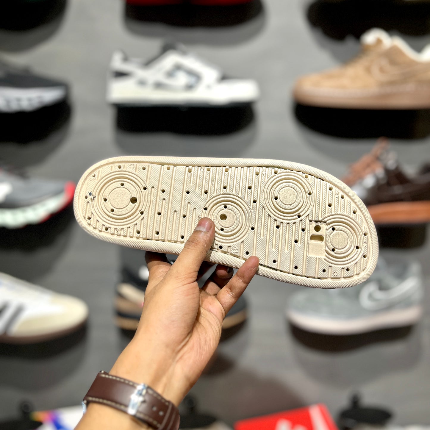 HERME Slippers | H