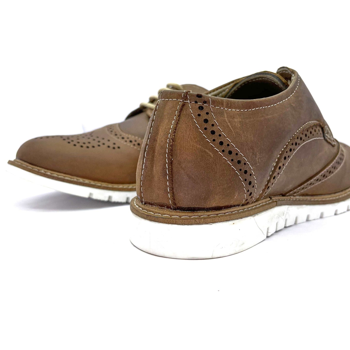 Men's Leather Brogue Shoes: Perfect for Casual & Formal Wear (Brown)