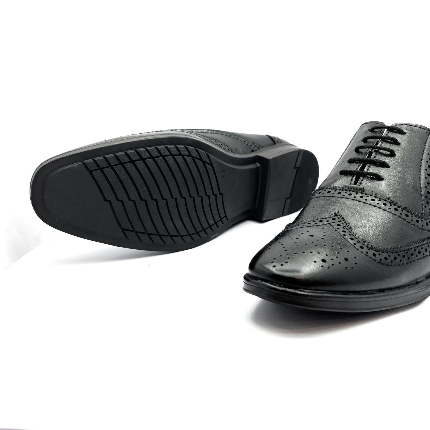 Handcrafted Brogue Black Formal Lace-up Shoes (Black)
