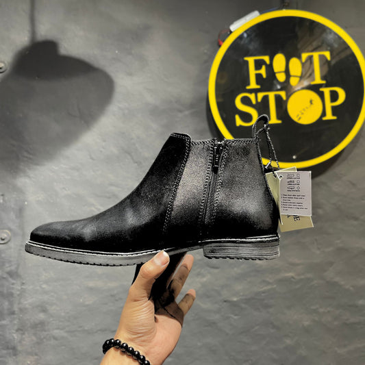 Leather Chelsea Boots for Men | Side Chain | (Black)