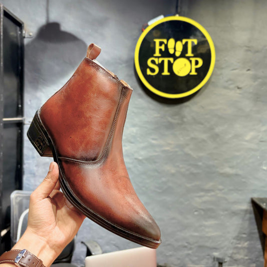 Cuban Heel Chelsea Plain Boots | Point Toe | Side Chain (Brown)