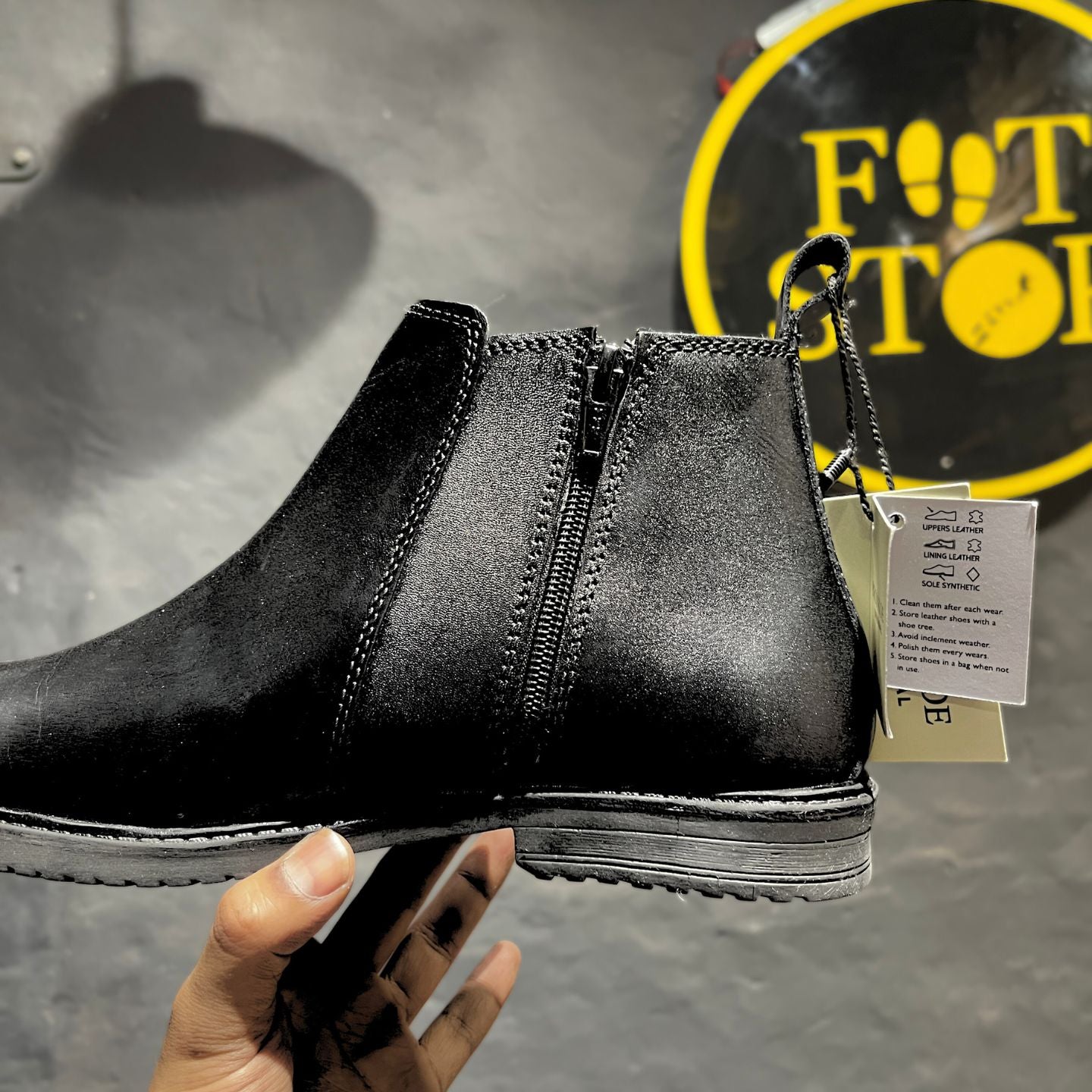 Leather Chelsea Boots for Men | Side Chain | (Black)