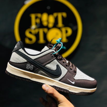 SB Dunk | Grey Brown