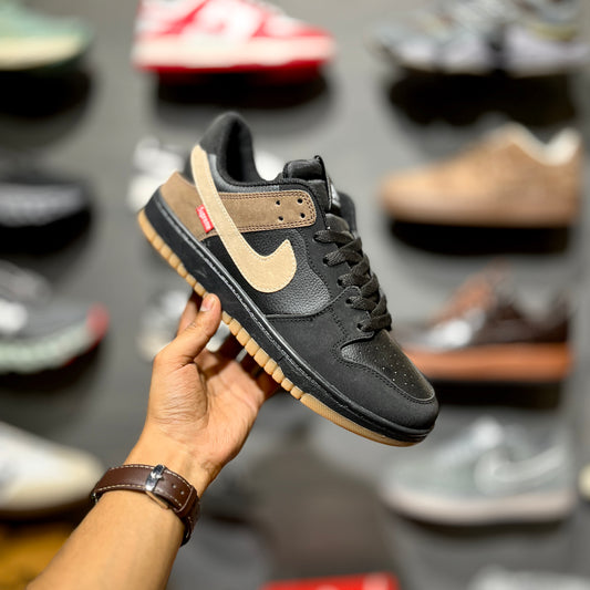 SB Dunk Low Pro | Mocha Black