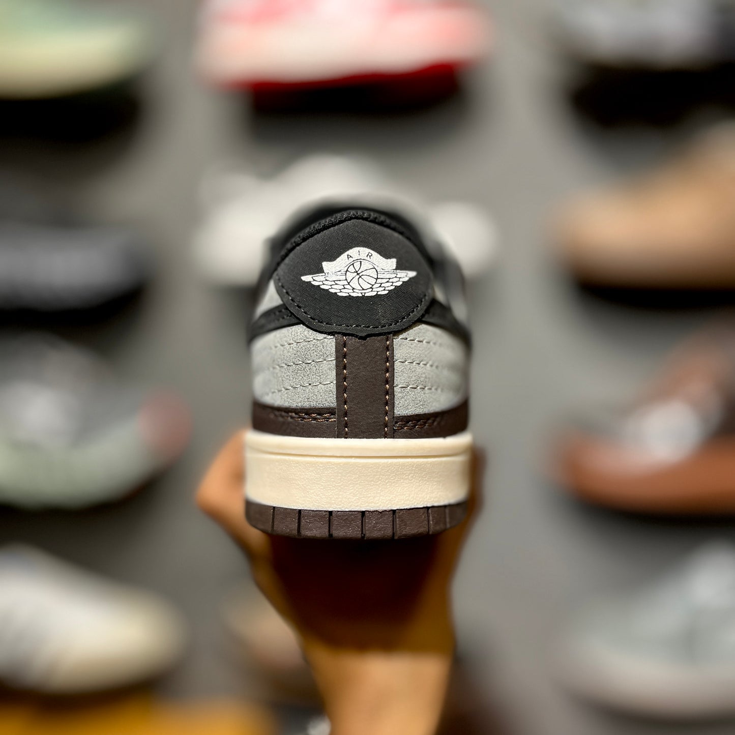 SB Dunk | Grey Brown