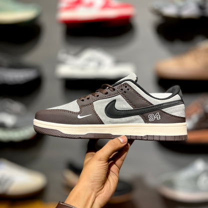 SB Dunk | Grey Brown