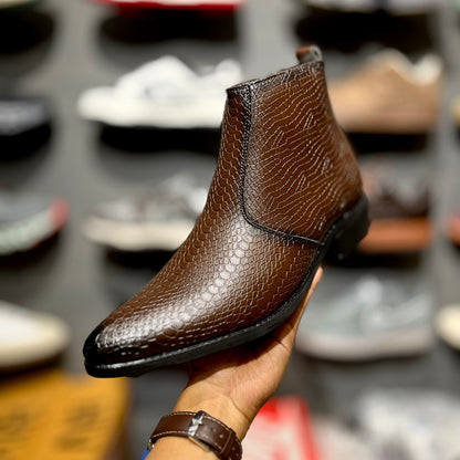 ZA Croco Boots | Point Toe | Chain | Red Sole